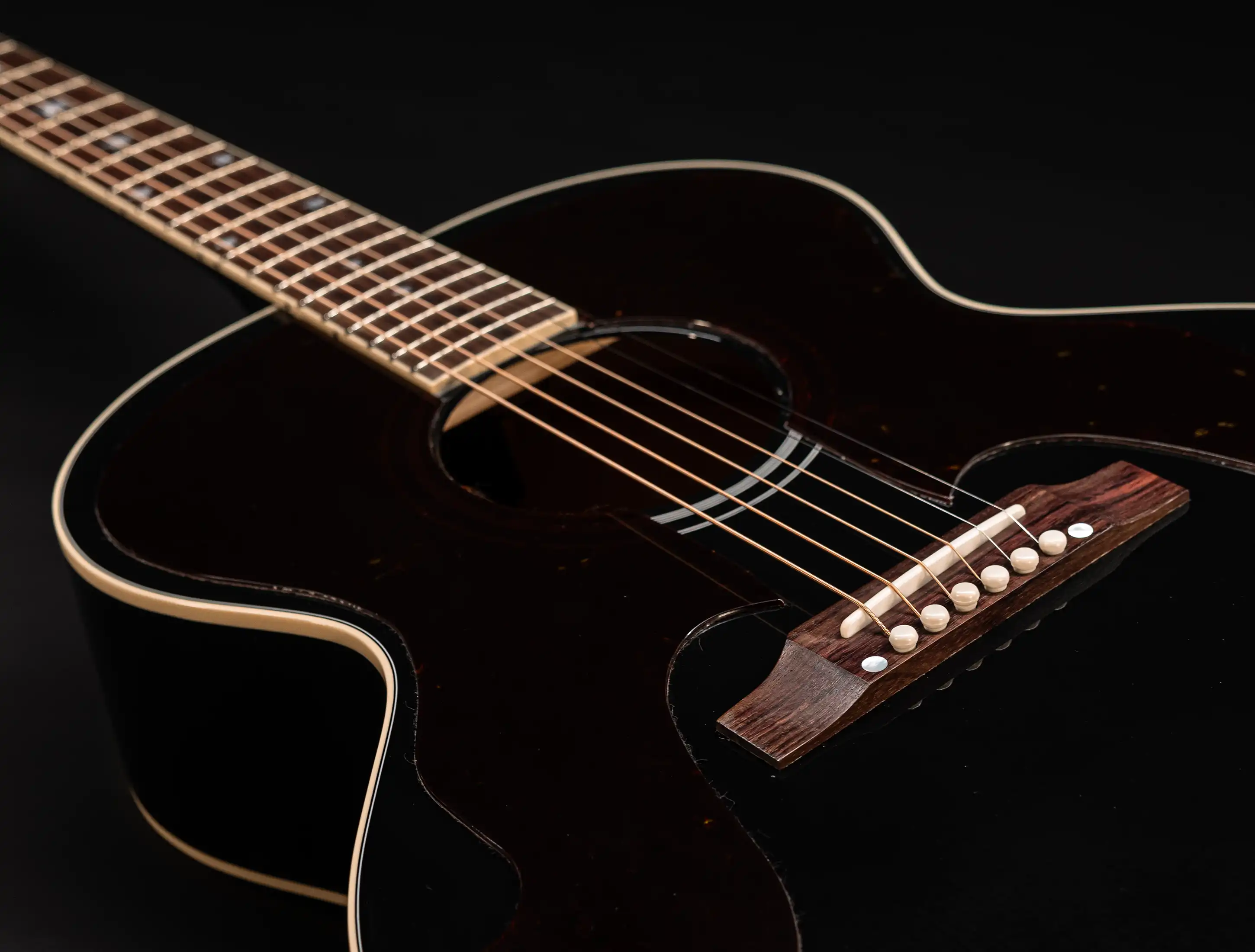 Gibson J-180 Everly Brothers Ebony | Musikhaus Hermann
